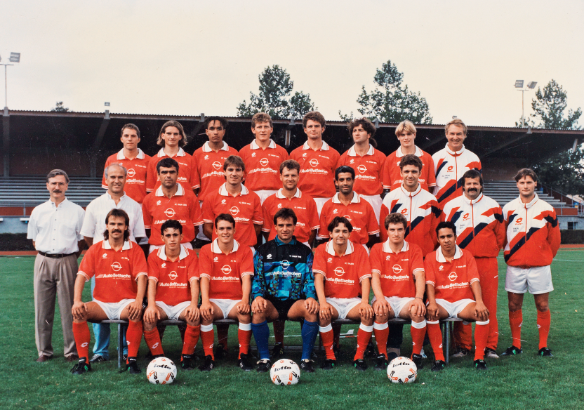 Mannschaftsfoto der ersten Mannschaft des FC Thun aus dem Jahr 1912