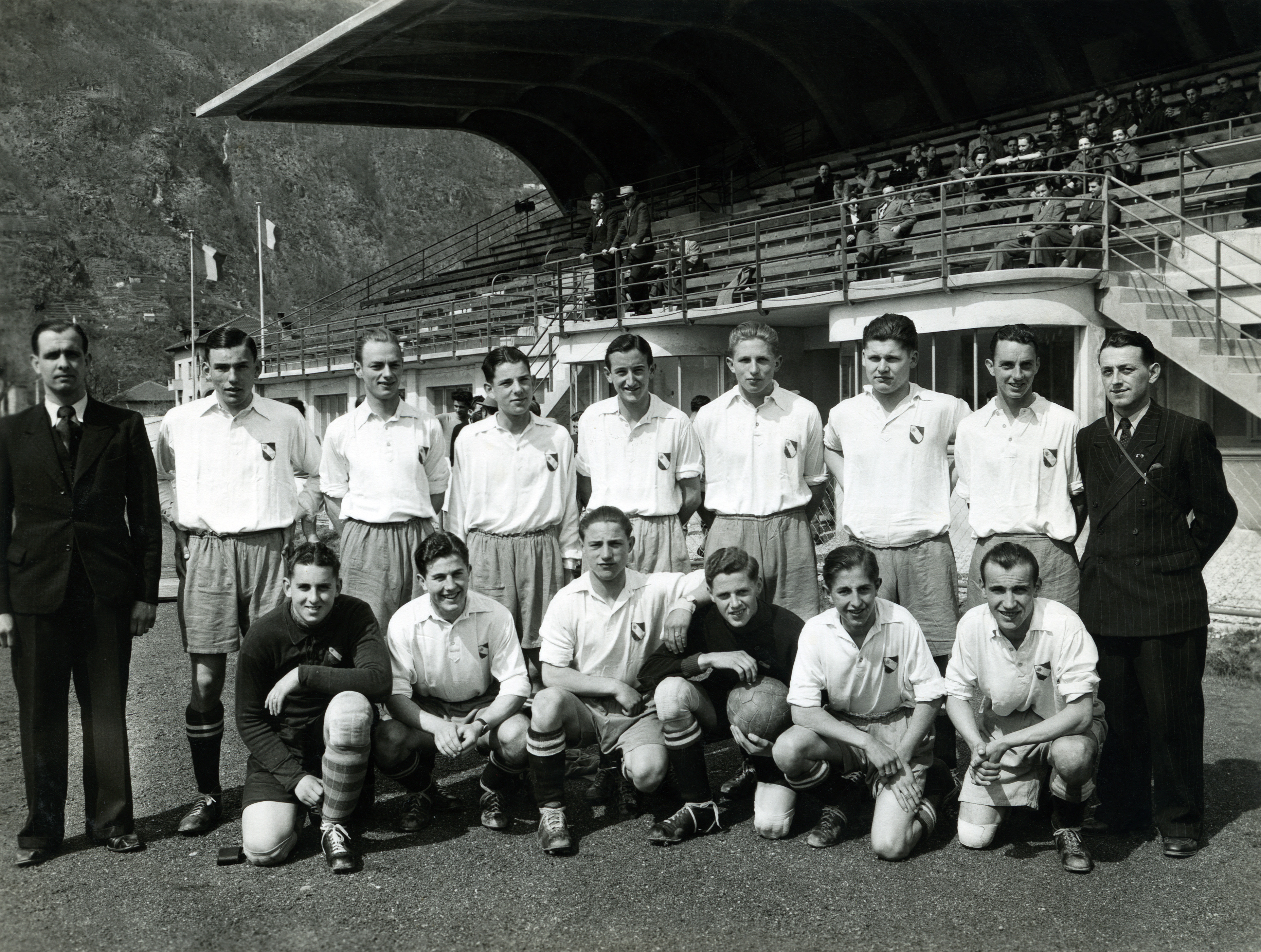 Mannschaftsfoto der ersten Mannschaft des FC Thun aus dem Jahr 1912