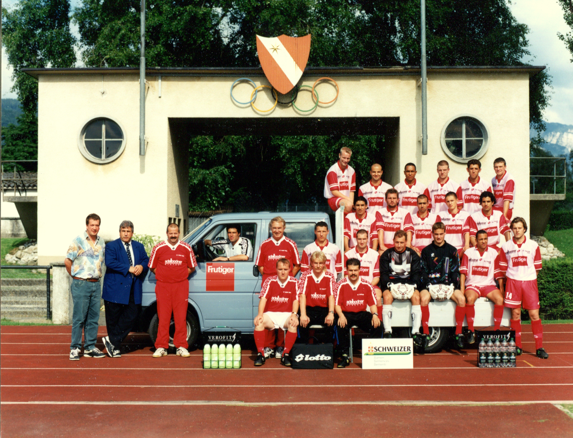 Mannschaftsfoto der ersten Mannschaft des FC Thun aus dem Jahr 1912