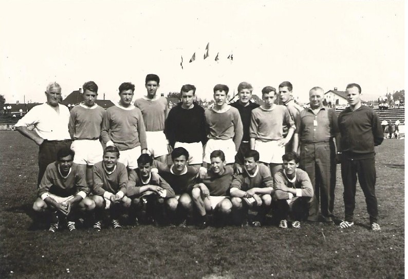 Mannschaftsfoto der ersten Mannschaft des FC Thun aus dem Jahr 1912