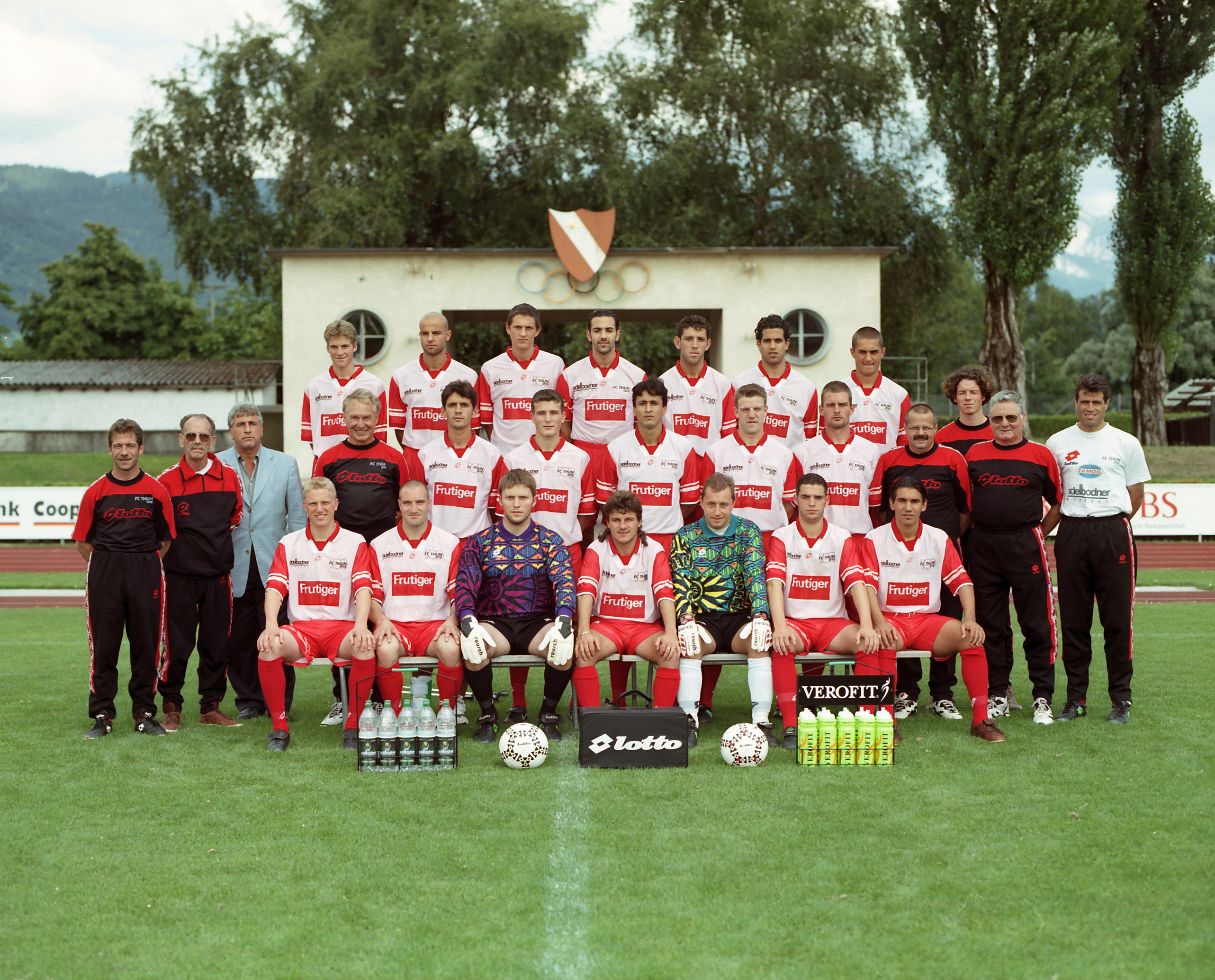 Mannschaftsfoto der ersten Mannschaft des FC Thun aus dem Jahr 1912