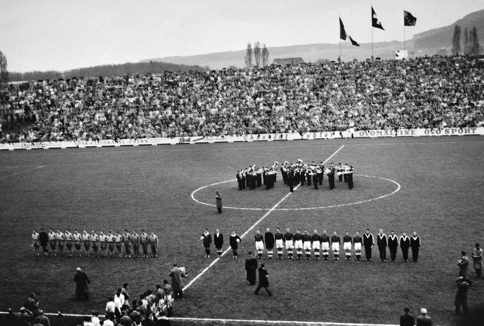 Mannschaftsfoto der ersten Mannschaft des FC Thun aus dem Jahr 1912